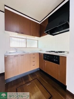 中藤4丁目戸建の物件内観写真