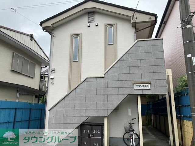 プリンス小松の物件外観写真