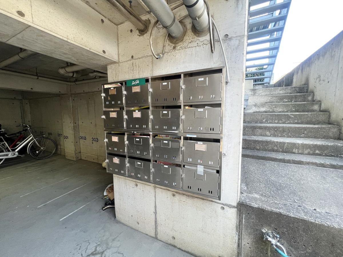 フラワーハイツC棟の物件内観写真