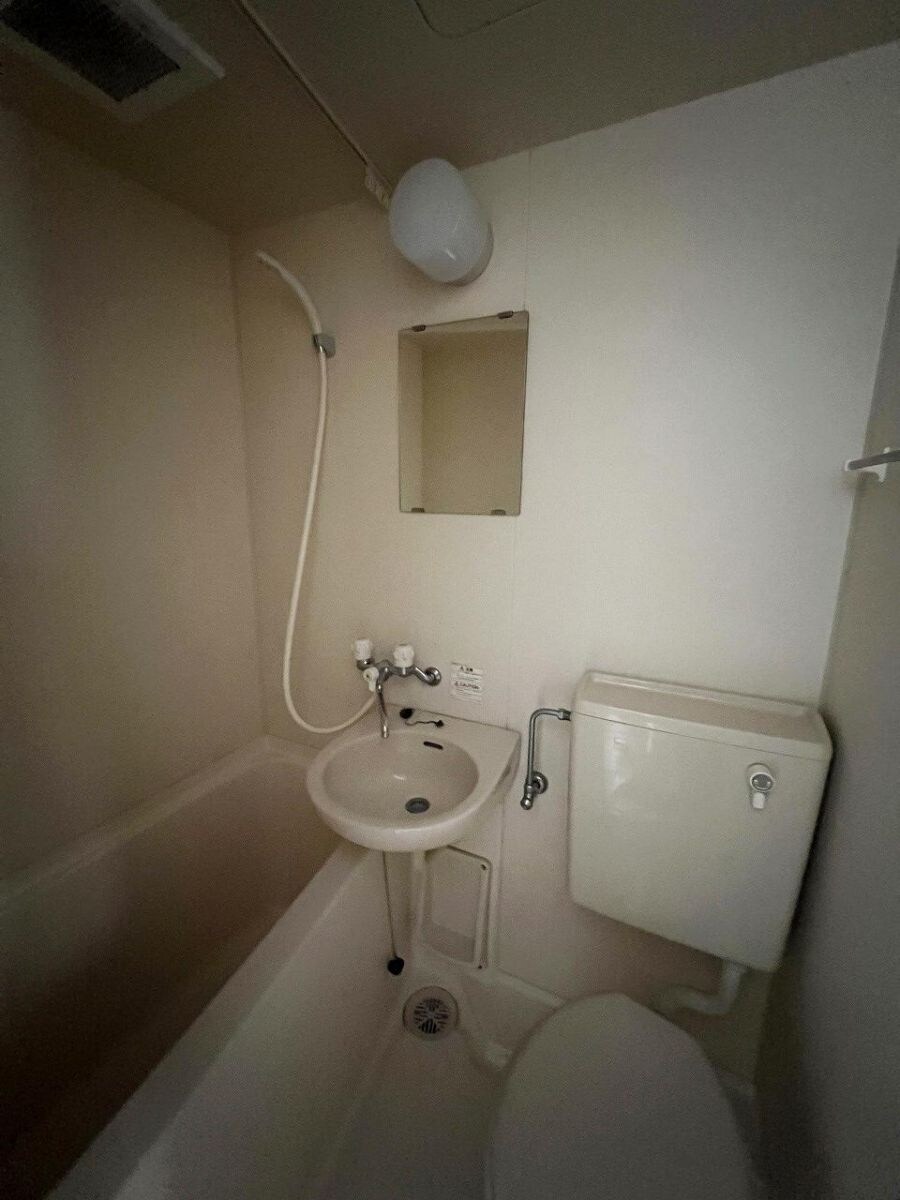 フラワーハイツC棟の物件内観写真