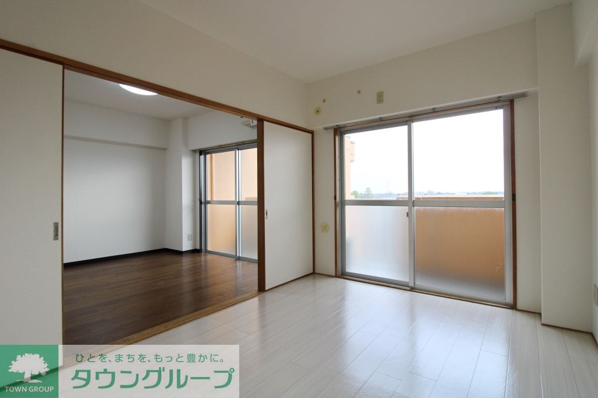 サニーエステートの物件内観写真