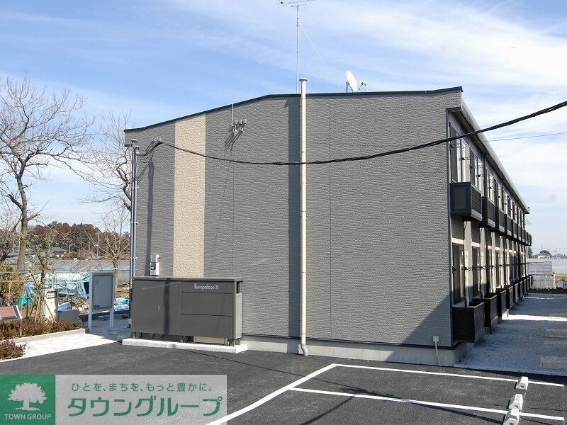 レオパレスPASADENAの物件外観写真