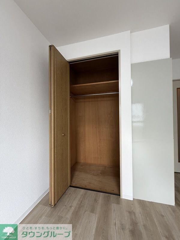 ワイズ・トヨオカの物件内観写真