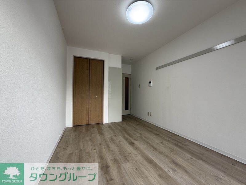 ワイズ・トヨオカの物件内観写真
