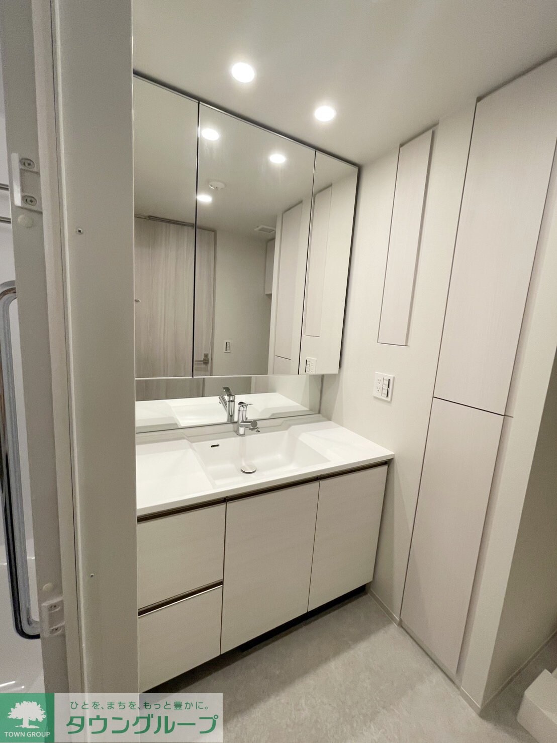 コンフォリア・リヴ八坂富士見の物件内観写真