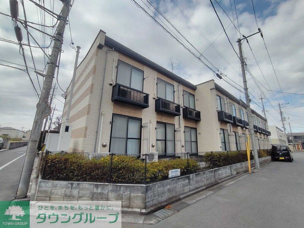 レオパレスSir Houseの物件外観写真