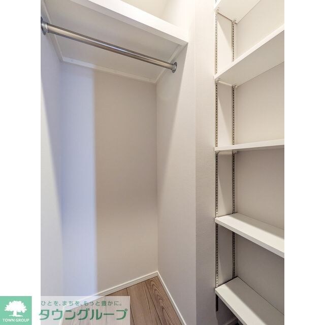 コンフォリア・リヴ八坂富士見の物件内観写真