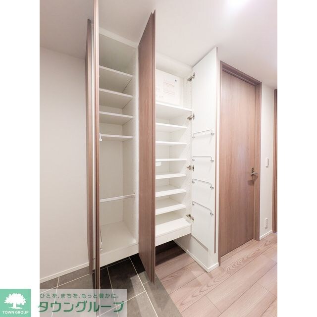 コンフォリア・リヴ八坂富士見の物件内観写真