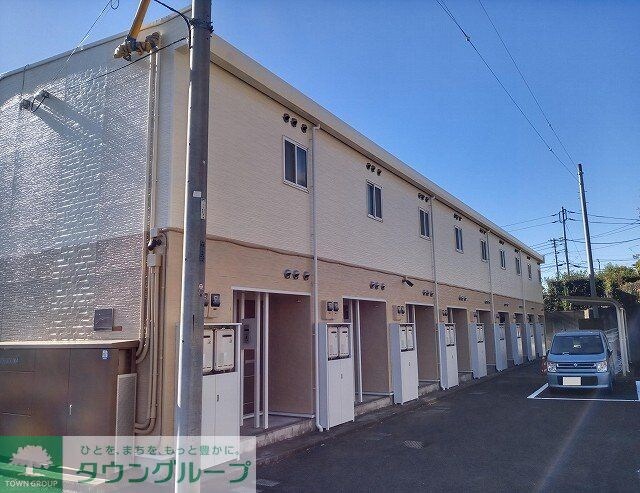 レオパレスプラティーク昭島の物件外観写真