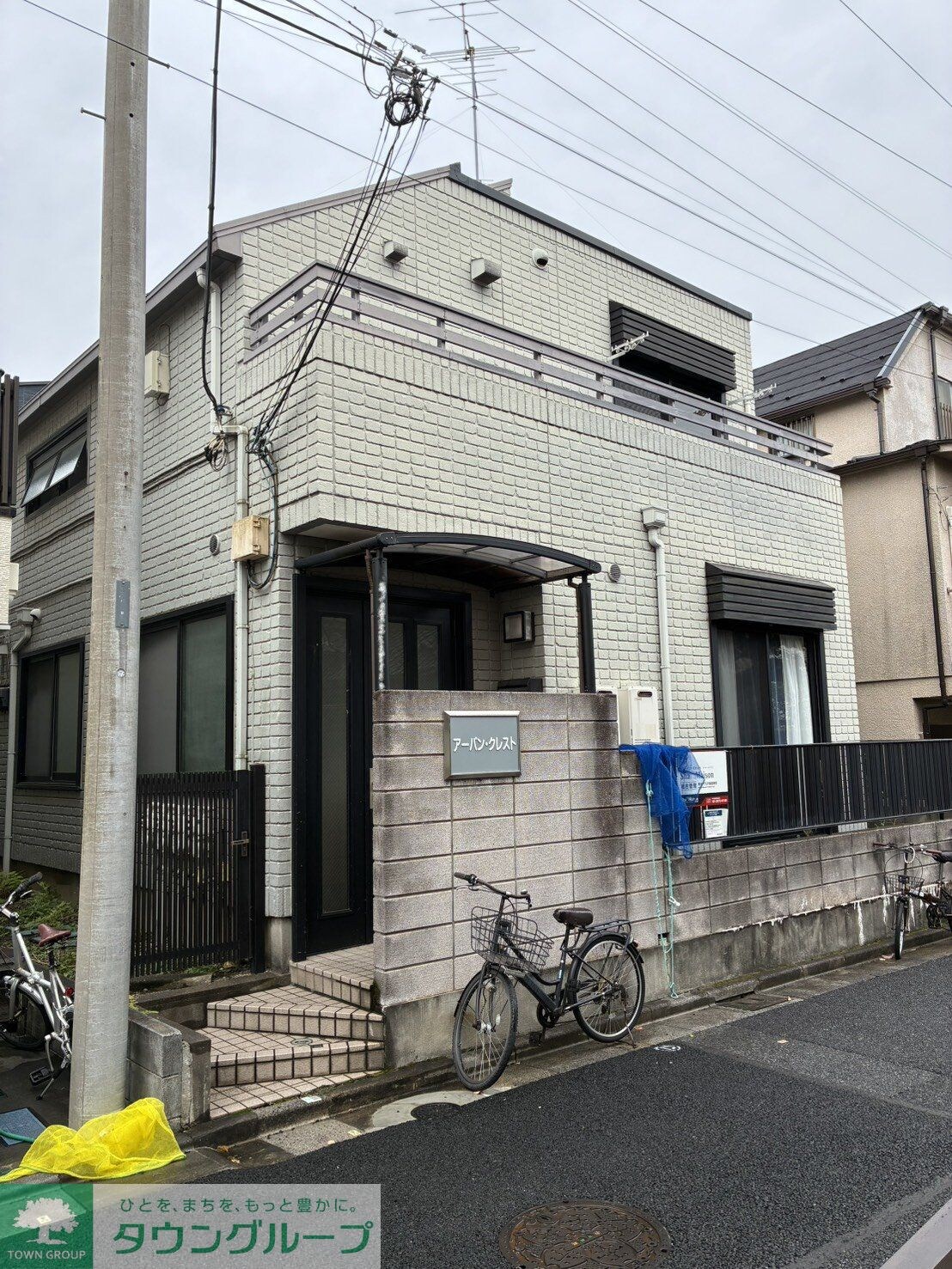 アーバン・クレストの物件外観写真