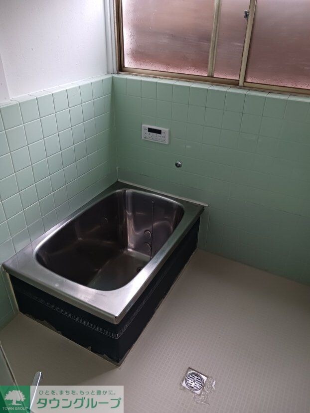 福生市南田園3-6-8戸建の物件内観写真