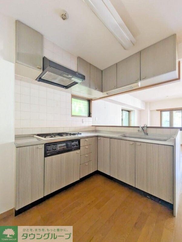 リフィーネめじろ台の物件内観写真