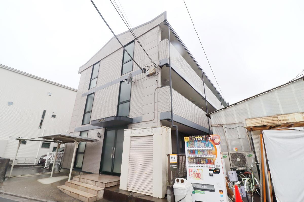 レオパレスパインヒルの物件外観写真