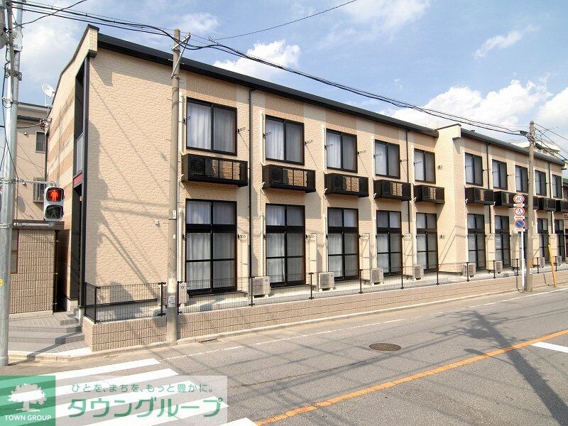 レオパレスウィスタリアの物件外観写真