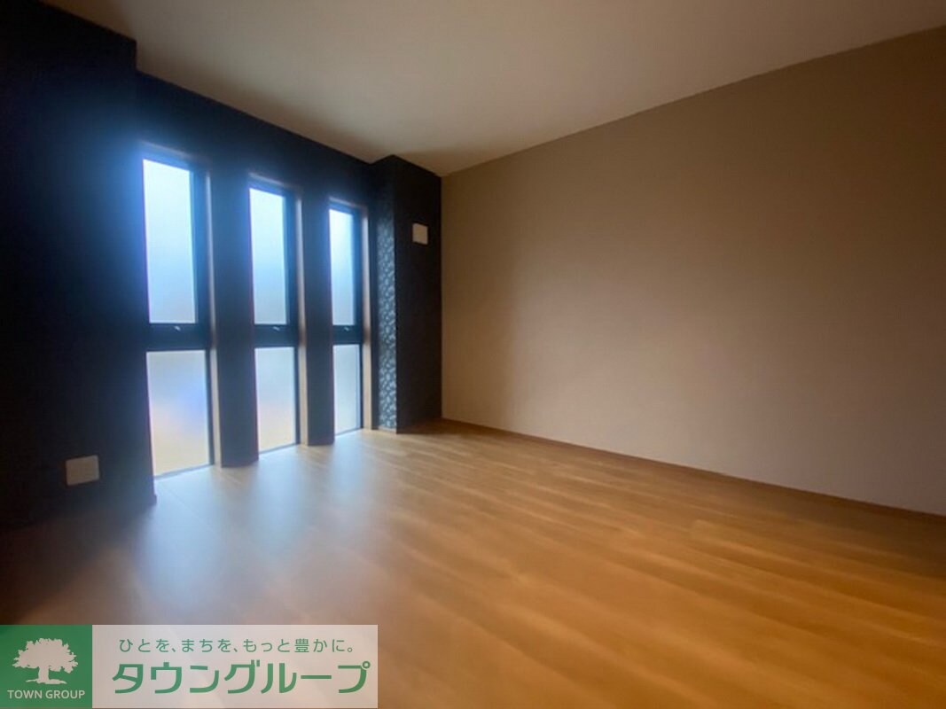 YESMOREIIの物件内観写真