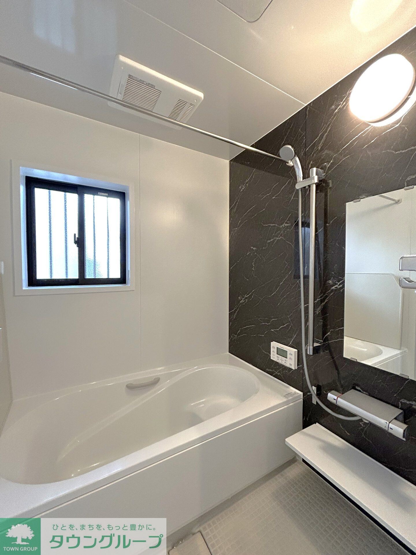 坂下町3丁目戸建の物件内観写真