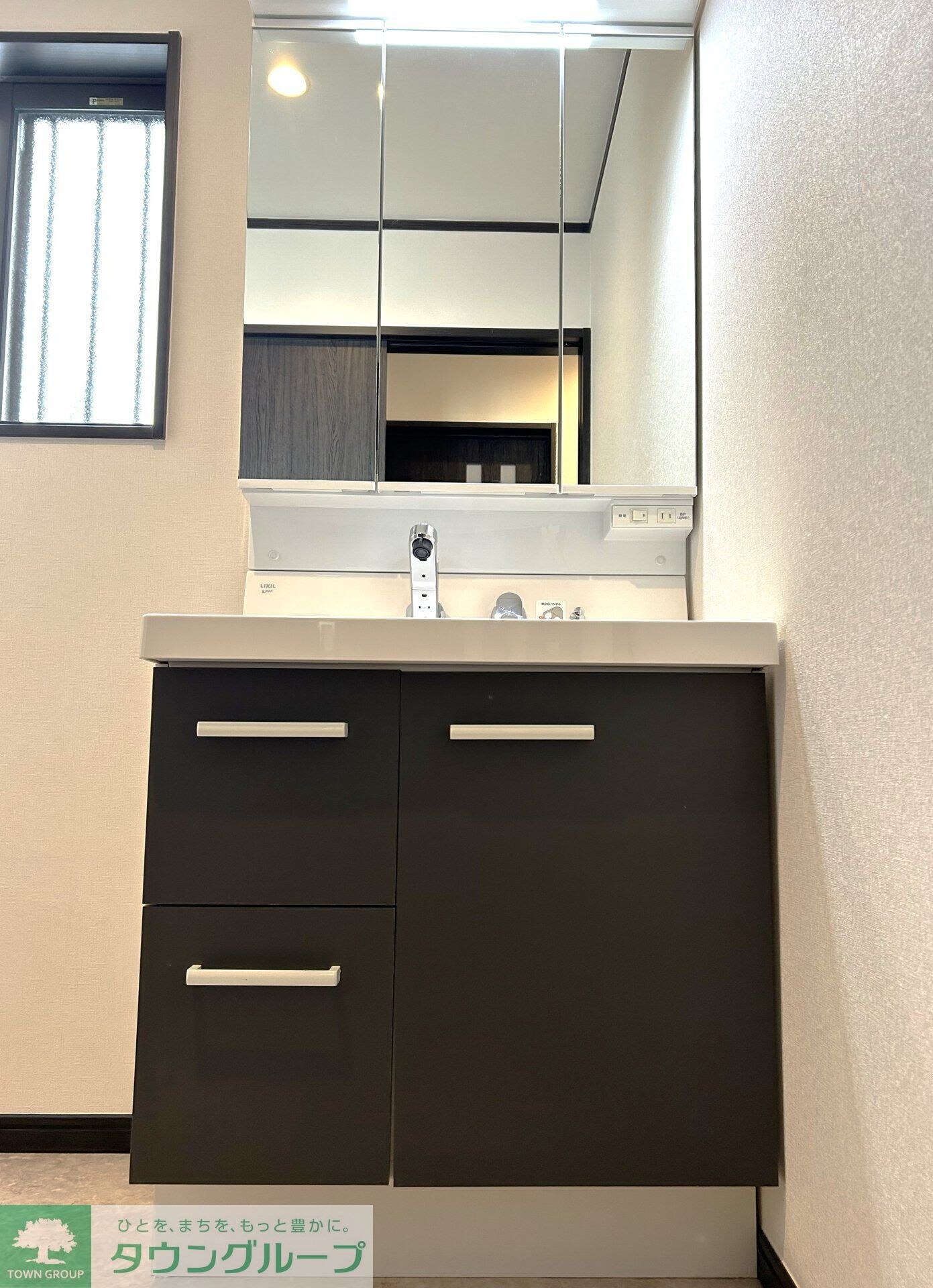 坂下町3丁目戸建の物件内観写真