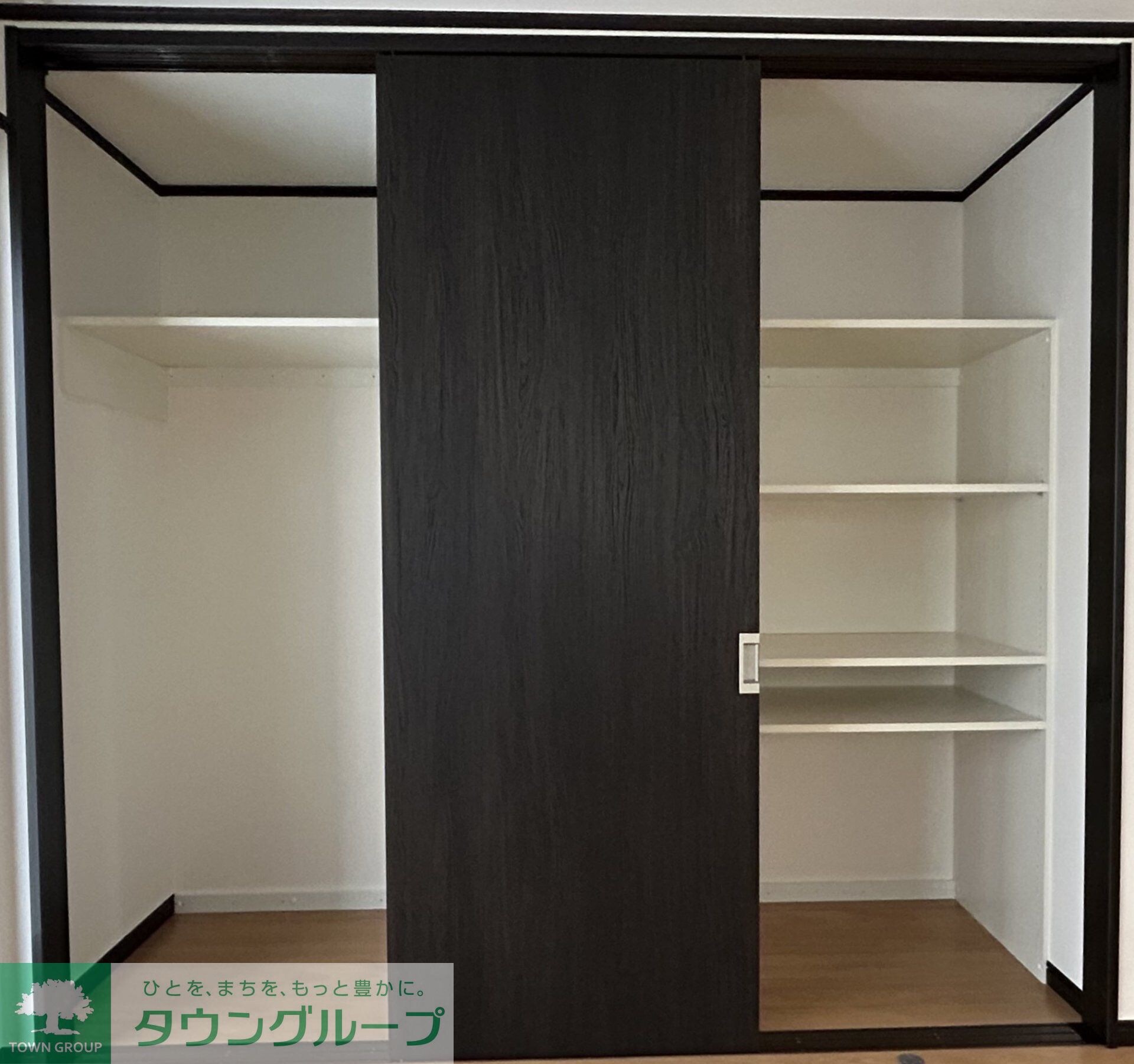 坂下町3丁目戸建の物件内観写真