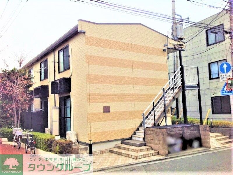 レオパレスプレミールの物件外観写真