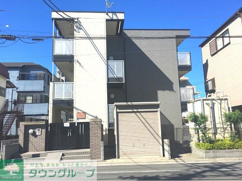 レオパレスメイローズの物件外観写真