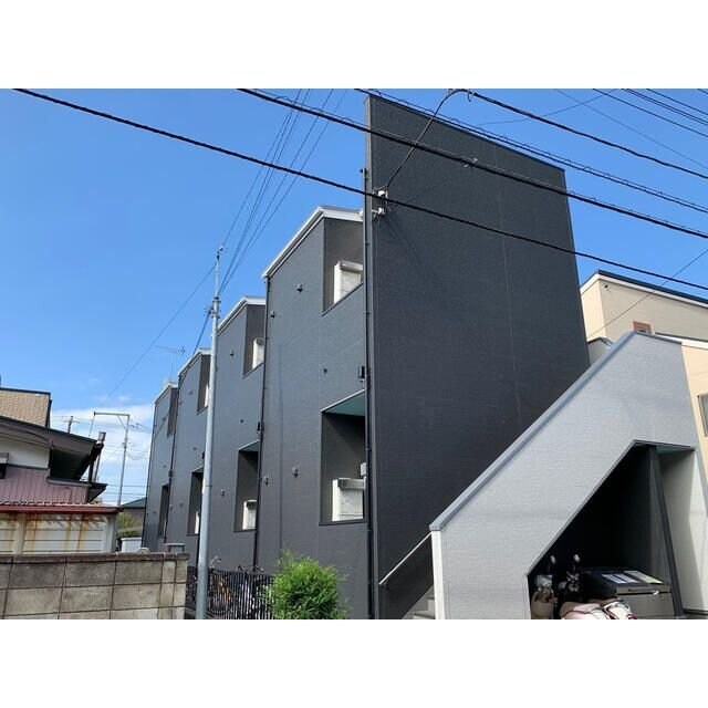 シャテーニュの物件外観写真