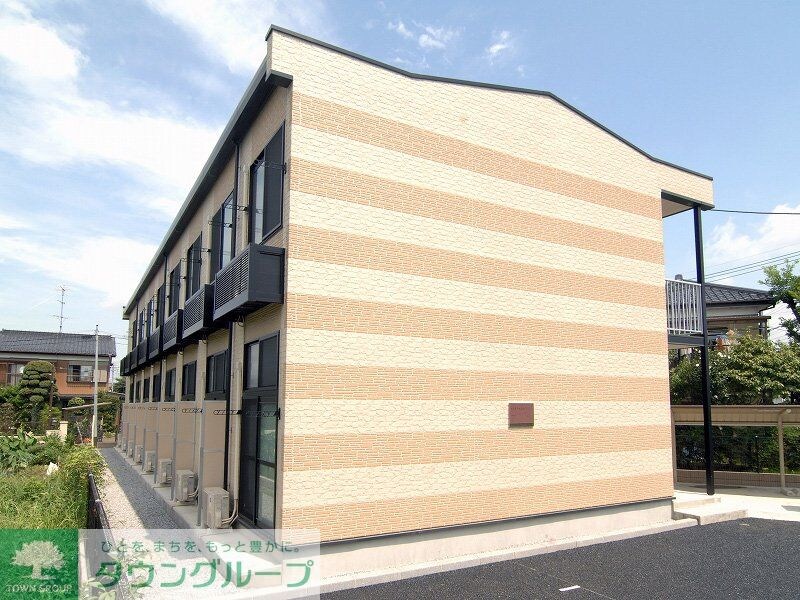 レオパレススピカの物件外観写真