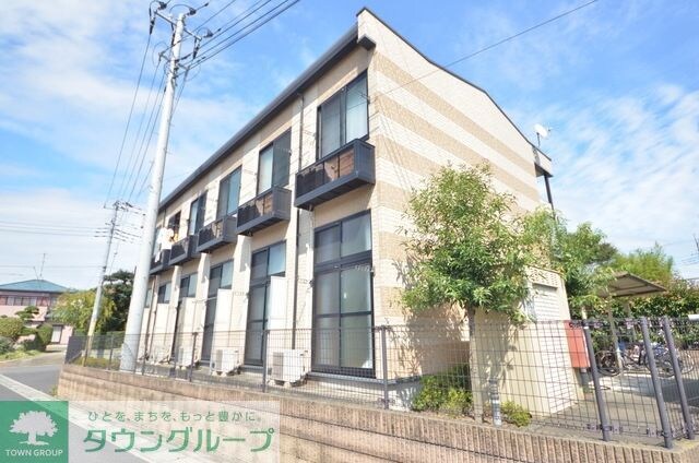 レオパレスコスモスの物件外観写真