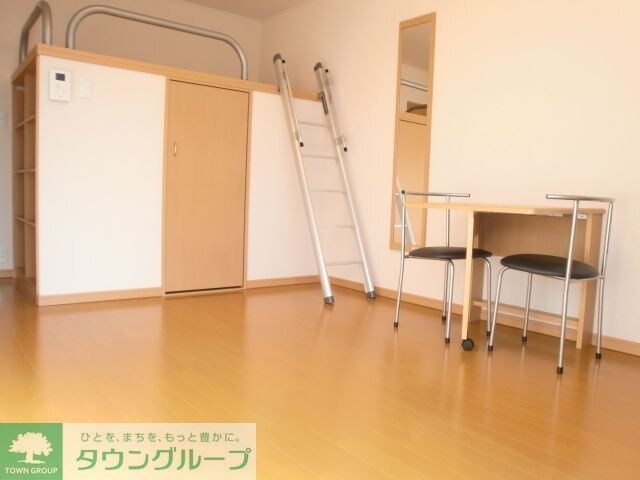 レオパレスエミールプラザの物件内観写真