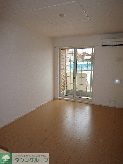 プリムローズ IIIの物件内観写真