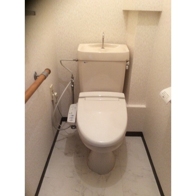 信栄マンションの物件内観写真