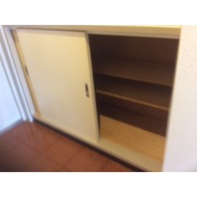 信栄マンションの物件内観写真