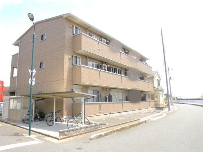 エミナンスの物件外観写真