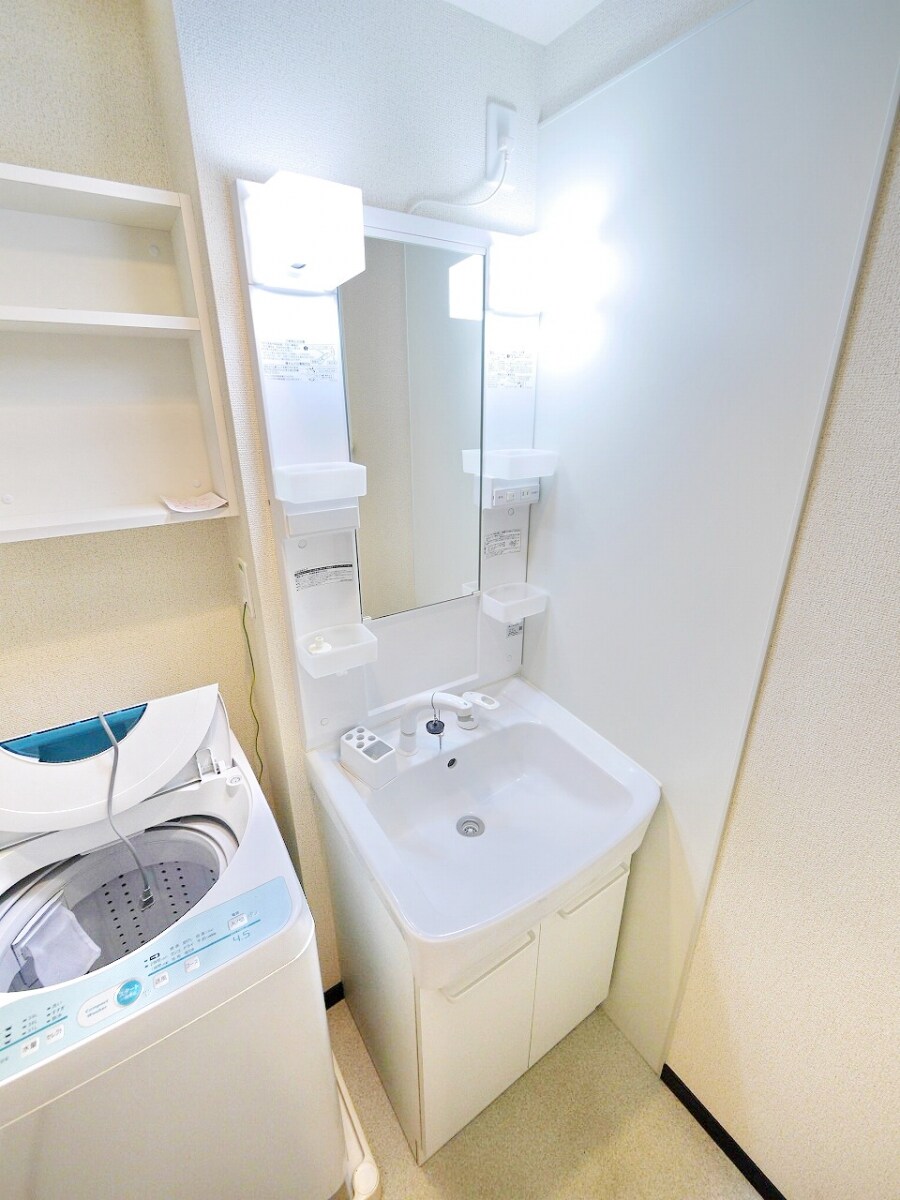 レオネクストラシーヌ弐番館の物件内観写真