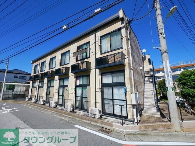 レオパレスRED ECHOの物件外観写真