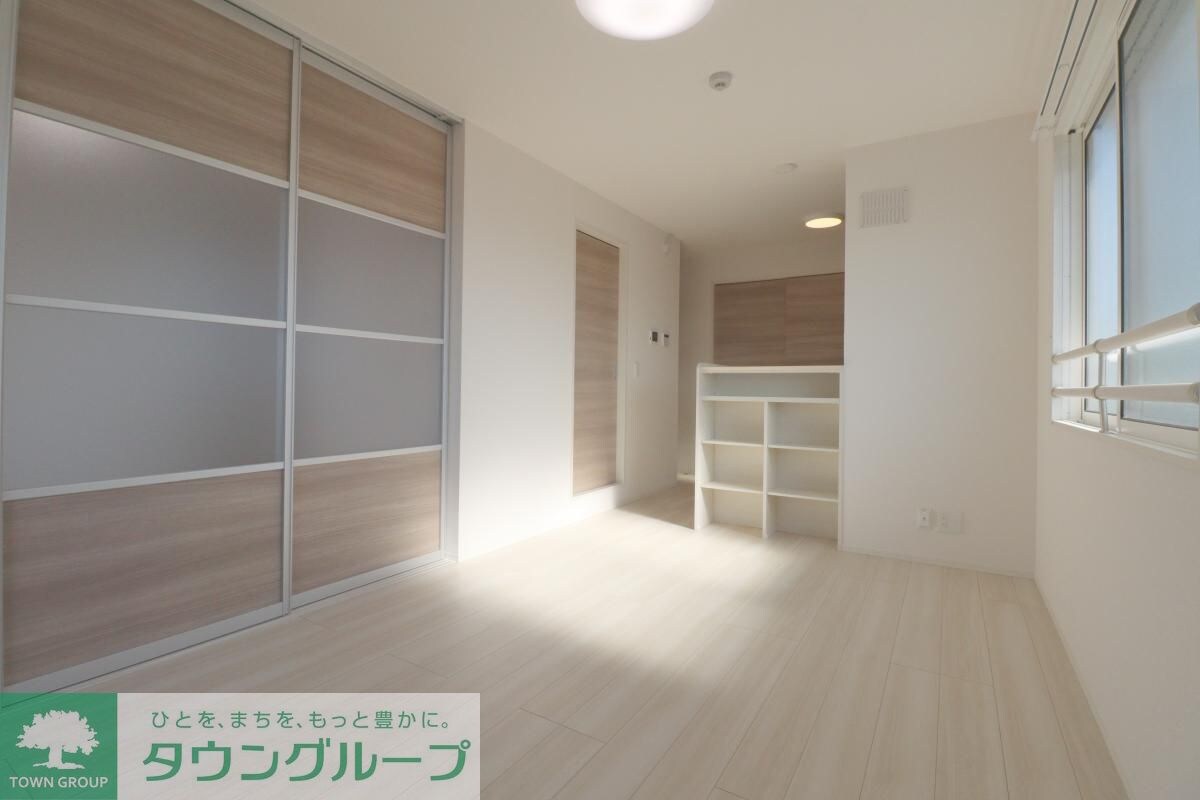 オークリーフ三郷 B棟の物件内観写真