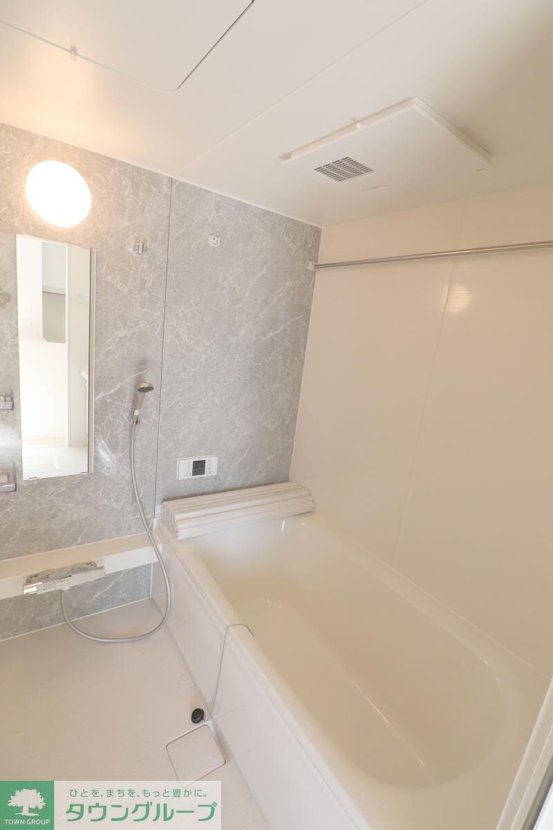 オークリーフ三郷 B棟の物件内観写真