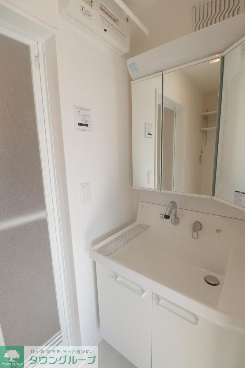 オークリーフ三郷 B棟の物件内観写真