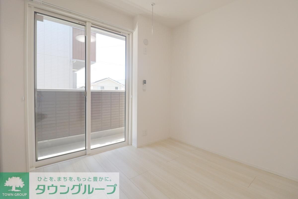 オークリーフ三郷 B棟の物件内観写真