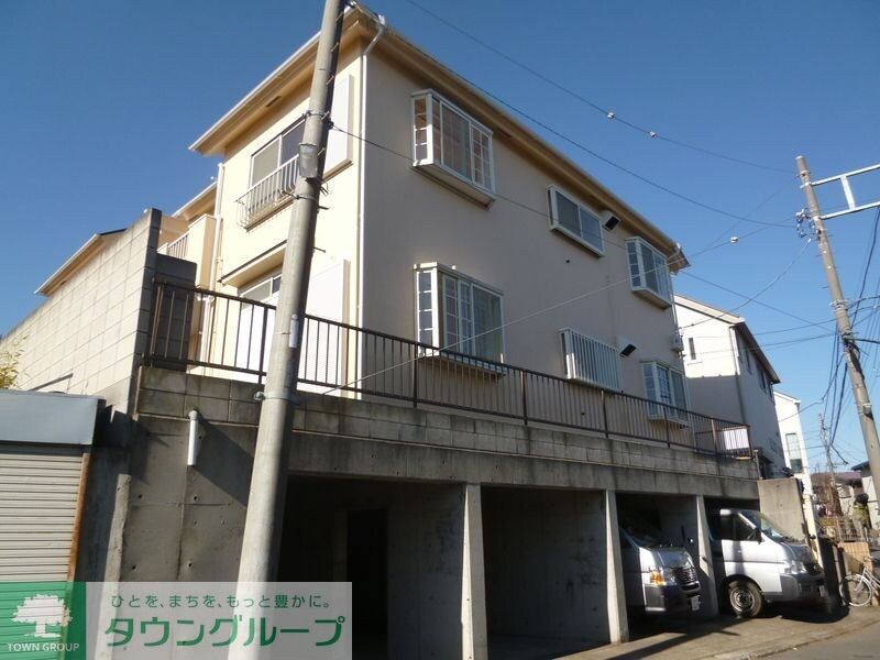 ロイヤル流山の物件外観写真