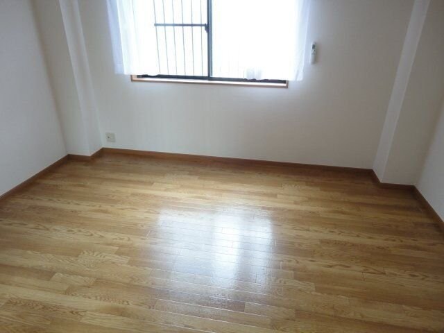 ガーデンヒルズNAKAYAMA参番館の物件内観写真