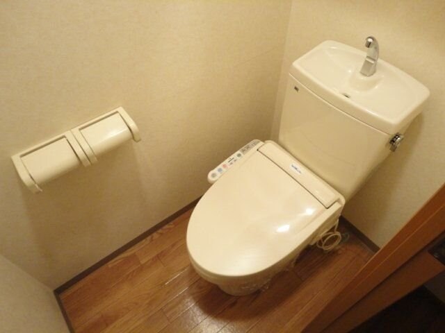 ガーデンヒルズNAKAYAMA参番館の物件内観写真