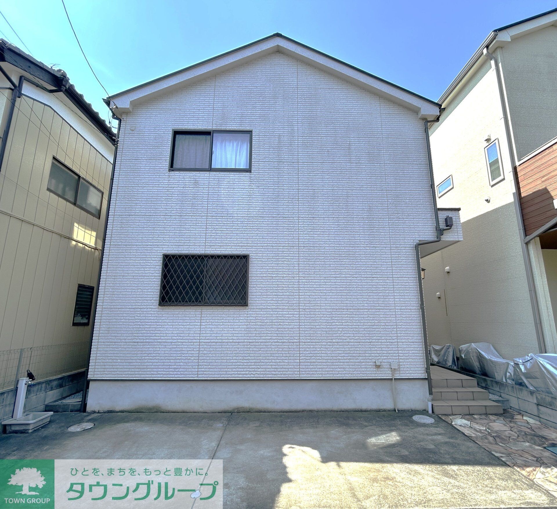 坂下町3丁目戸建の物件外観写真