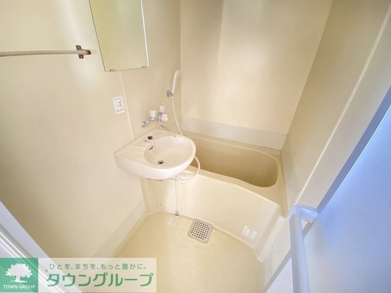 ウイングAの物件内観写真