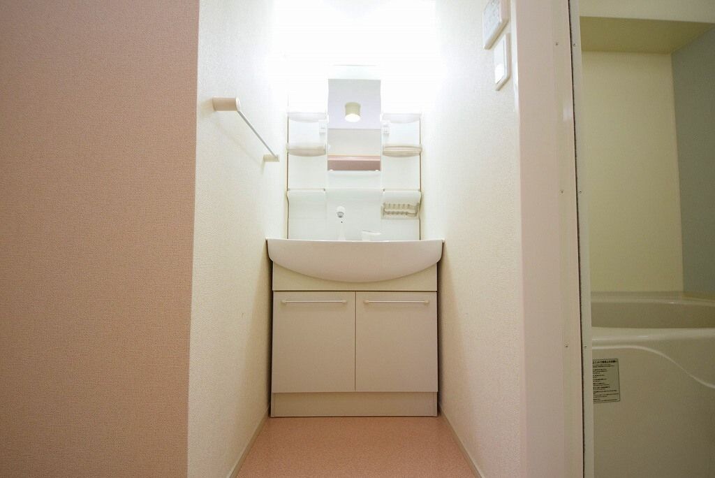 ニューグランドールの物件内観写真