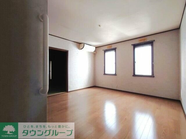 植竹町戸建 2階の物件内観写真