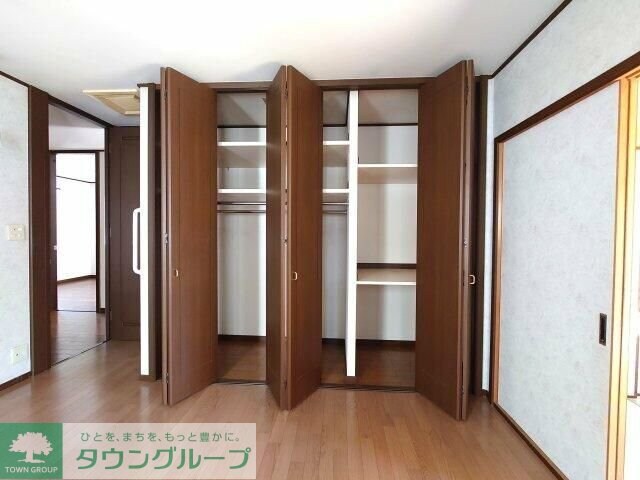 植竹町戸建 2階の物件内観写真