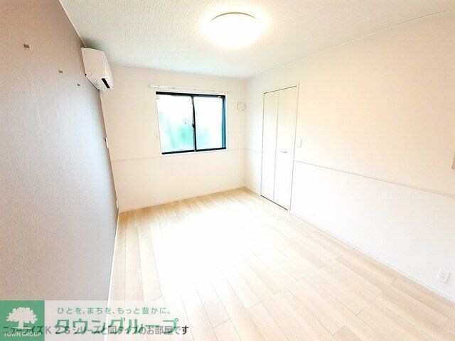 ヒカルサ加須イーストIの物件内観写真