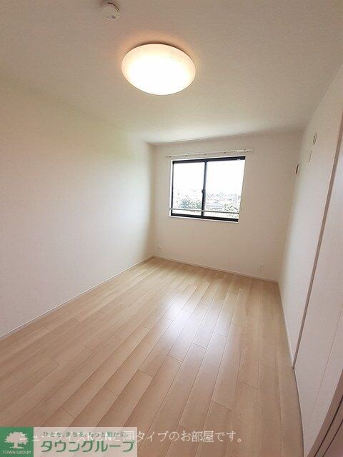 シャトー・グリーンIIIの物件内観写真