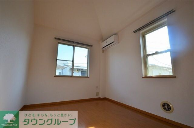 メゾンモデルノパドレの物件内観写真