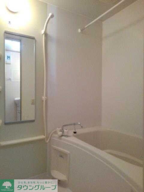 ヴィラ・プロヴァンスAの物件内観写真